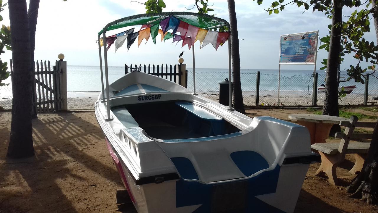 Under Water Safaris And Resort Uppuveli Exterior foto